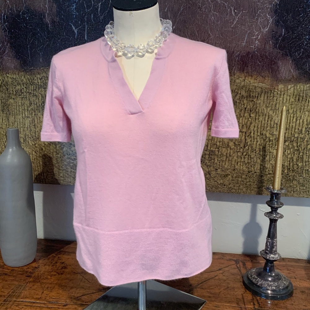 Cashmere short sleeved pink sweater XS Saks